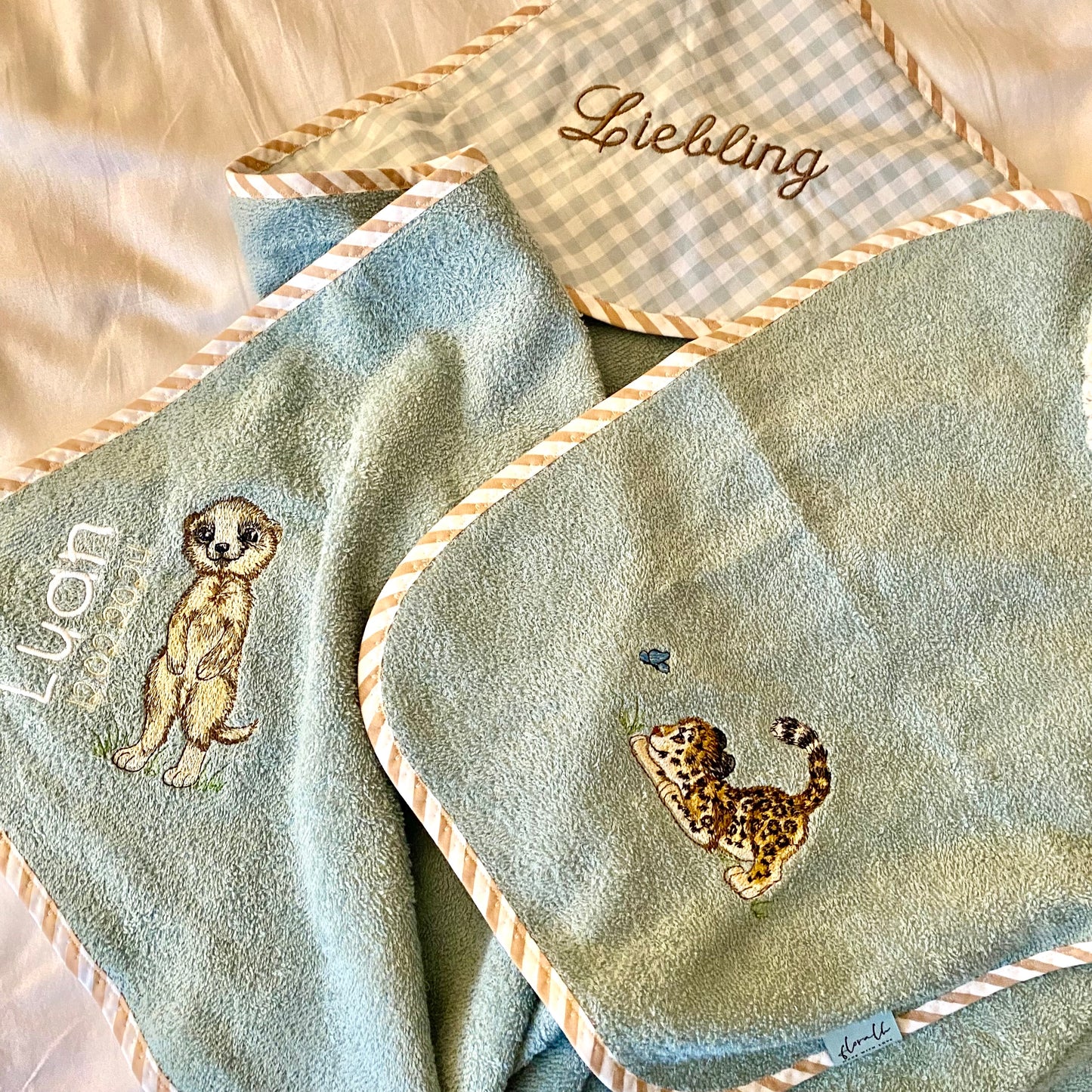 Kapuzen-Badetuch für Babys mit Stickerei
