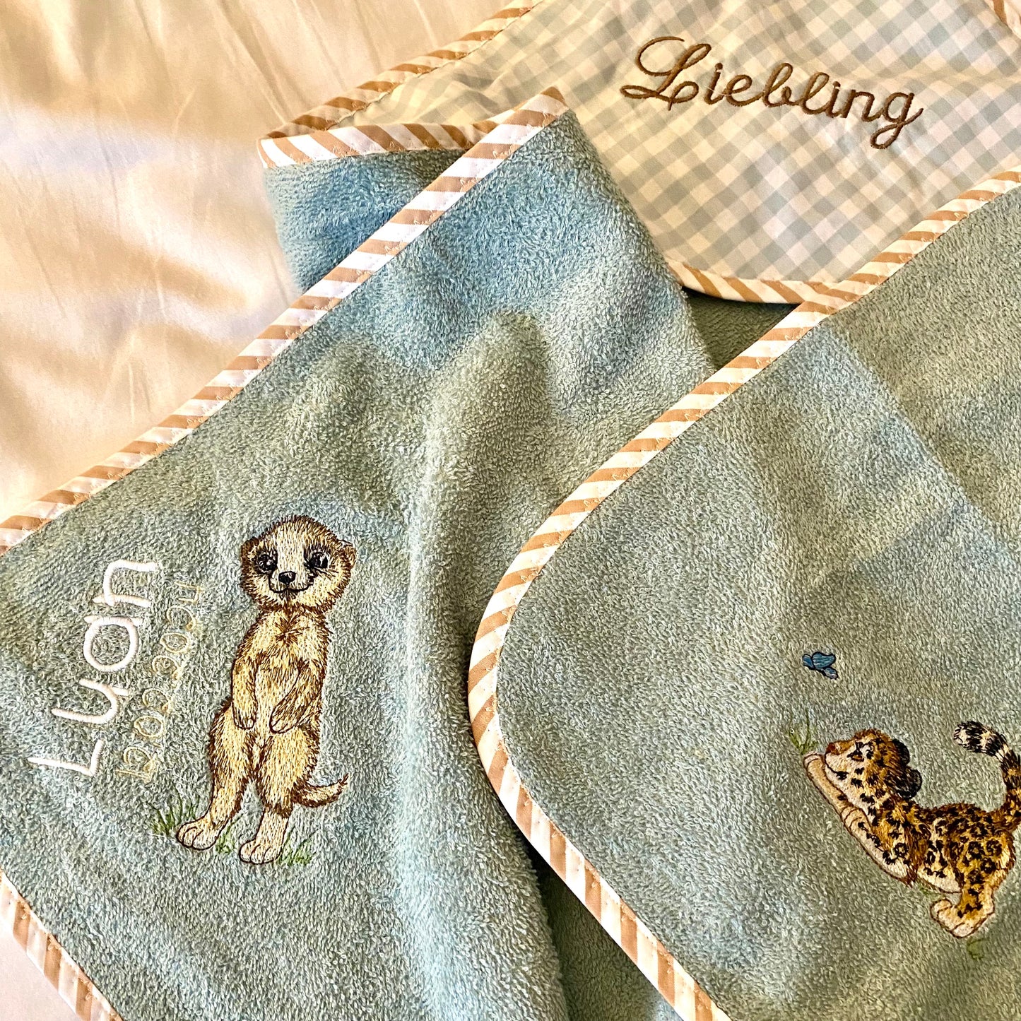 Kapuzen-Badetuch für Babys mit Stickerei
