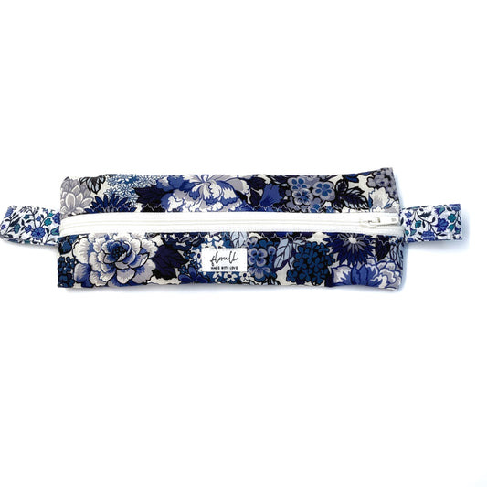 Etui Fiorellina "Royal Peony blue" (Liberty)
