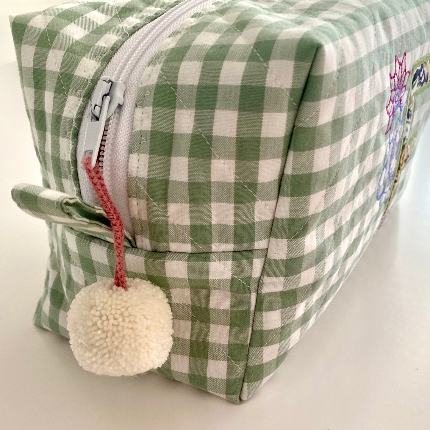 Personalisiertes Necessaire Flora aus GOTS-zertifizierter Bio-Baumwolle