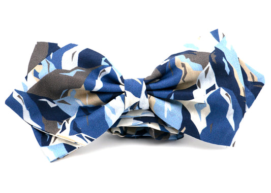 Herrenfliege gebunden mit "Diamond Tip" Berggipfel in Blautöne