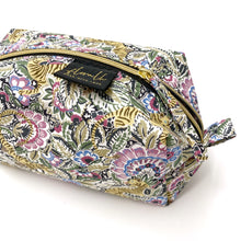 Lade das Bild in den Galerie-Viewer, Necessaire Flora &quot;Prince Milo green&quot; (Liberty)
